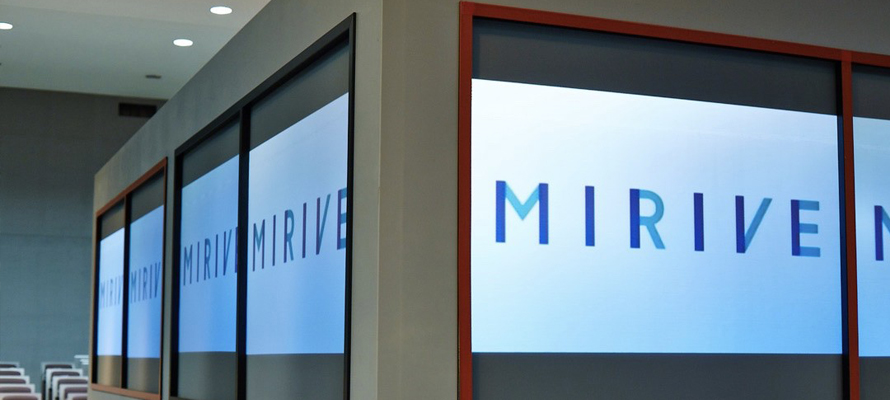 オークション全景